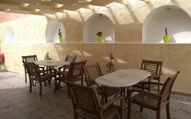 Anemomilos Suites