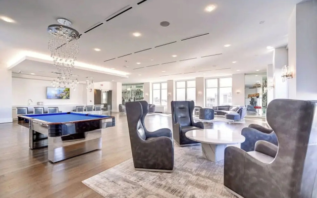 Crystal City Comfortable Apartments