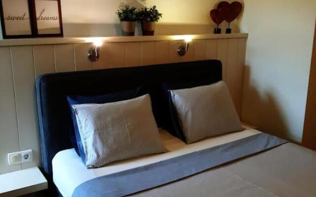 Tisza Lodge