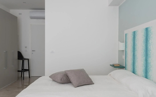 Crispi Mono Smart 10 con Balcone - Locazione