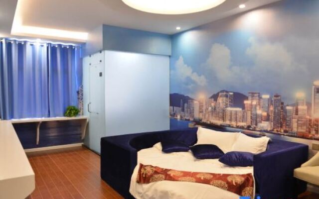 Wuhan Junqi Theme Hotel (Hubei Academy of Fine Arts)