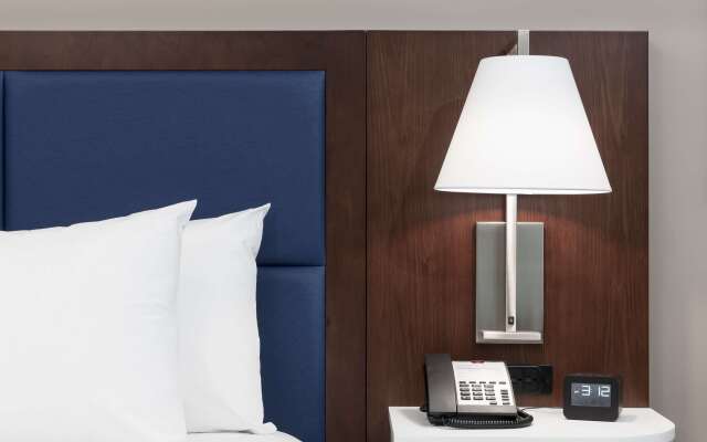 Hampton Inn & Suites Phoenix Downtown