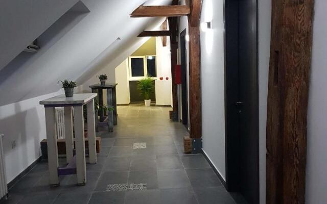 Hotel Arhiv