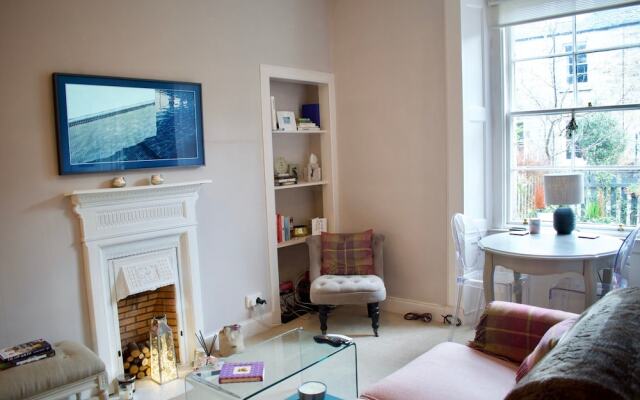 Traditional 1 Bedroom Stockbridge Home