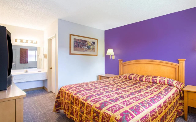 Knights Inn Fairground