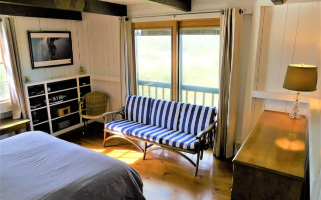 345 Harmes Way - 3 Bedroom House
