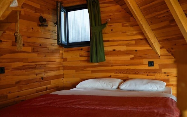 Pavri Suit Bungalov