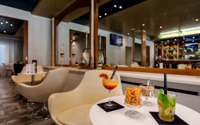 Ambasciatori Hotel Mestre Venice, Tapestry Collection by Hilton