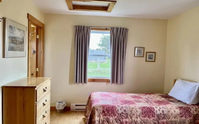 Montgomery Cavendish Cottages