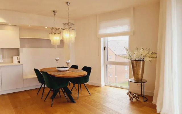 Penthouse Diamond View at Yacht Harbour