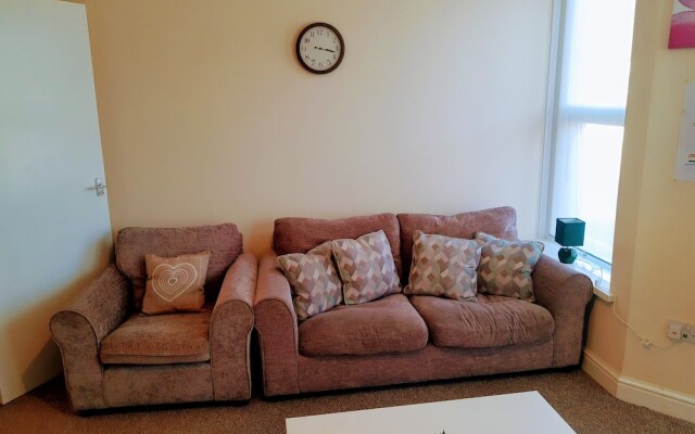 The Hazel Oak Apartment
