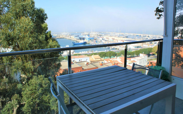 Apartamento con vistas al mar y al puerto de Roses