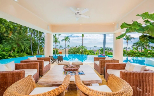 Villa Alamanda in Mexico City