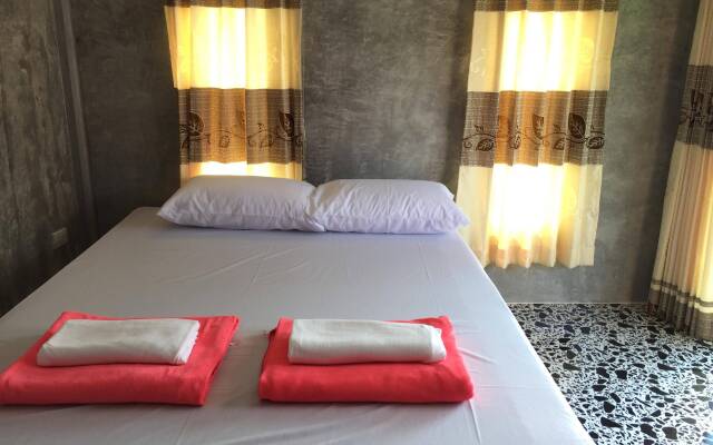 Banson Samed Hotel