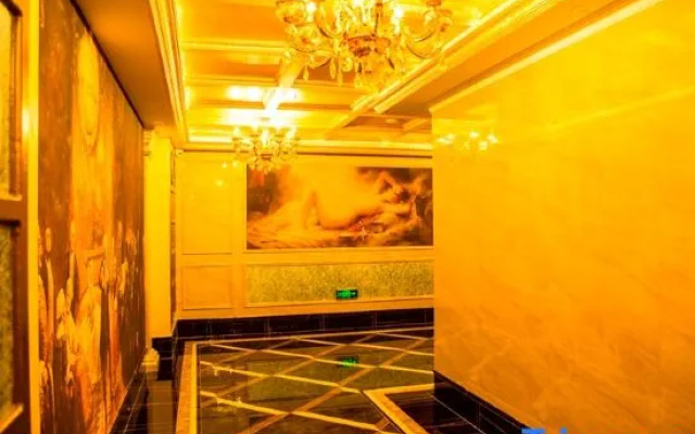 Starlight Hotel