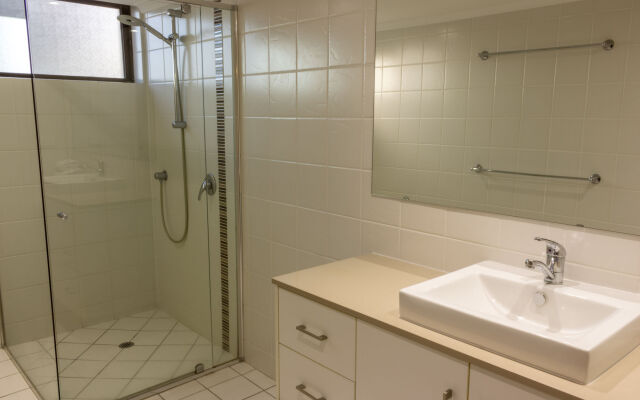 Windward Apartments