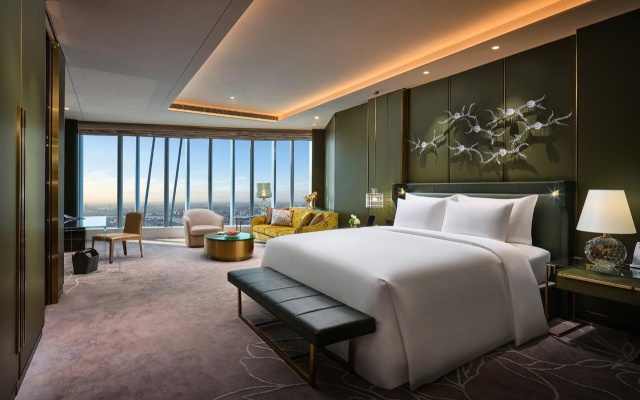 J Hotel, Shanghai Tower