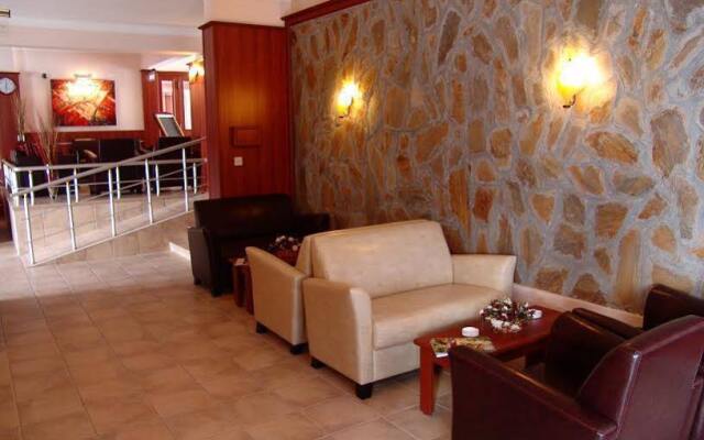 Life Hotel