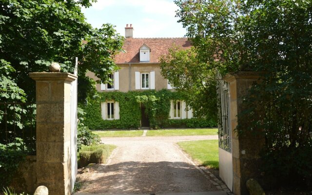 Lovely Mansion With Pond in Champvert