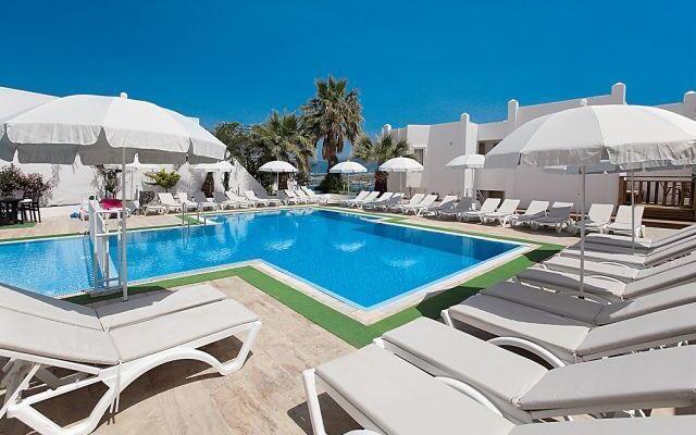 Tenedos Hotel