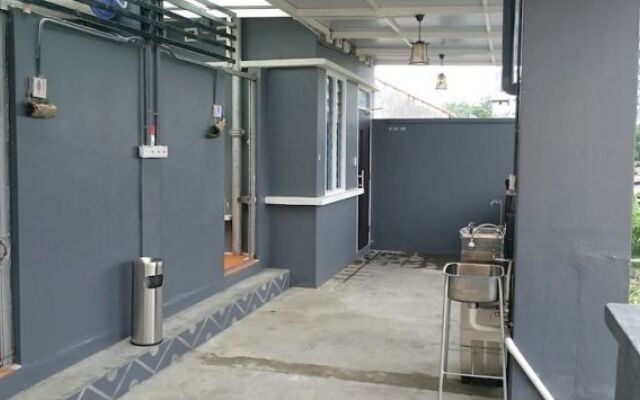 Qube Hotel