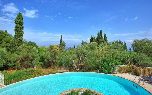 Villa Paola Kassiopi by MediterraneanVillas