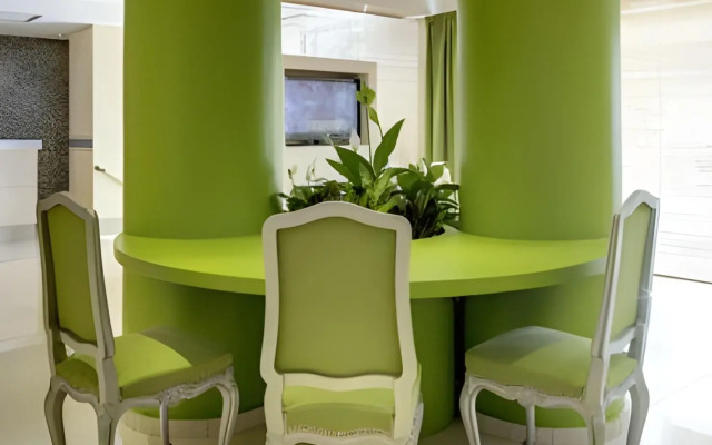 Phidias Piraeus Hotel