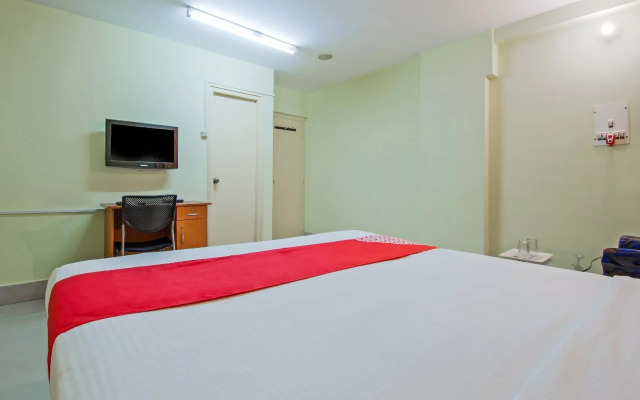 OYO 23043 Grand Ar Residency