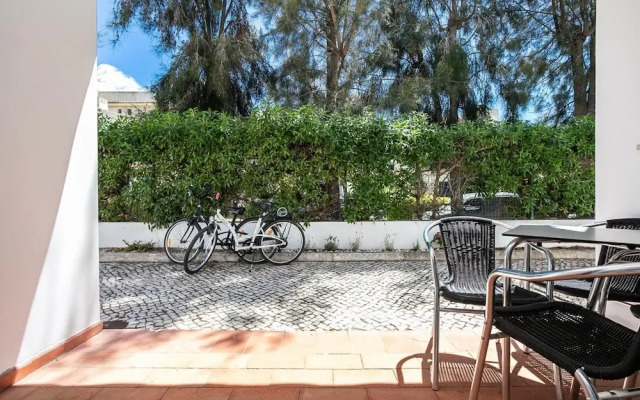 Nice Terrace and Pool Alvor Flat