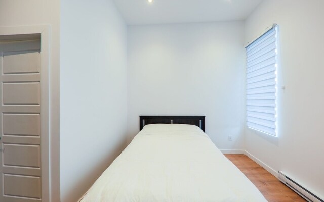 HoMa HomeStay Hotel by Olympic Stadium Montreal (Auberge/Hostel)