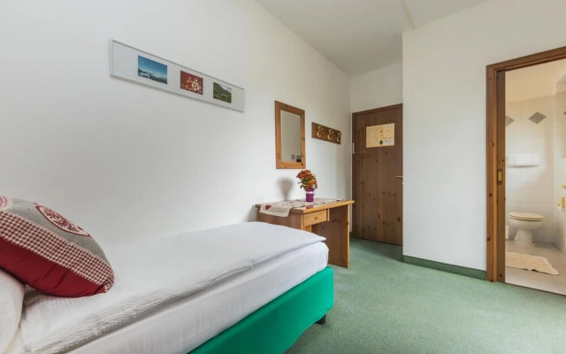Hotel Cadria