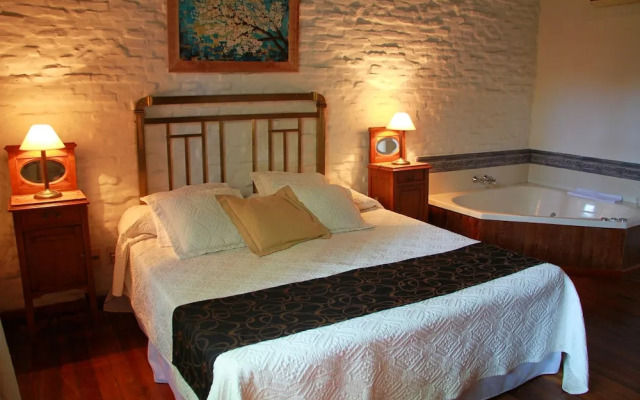 La Manuel Lobo Posada