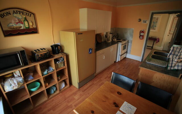 The Arlington Hotel - Hostel