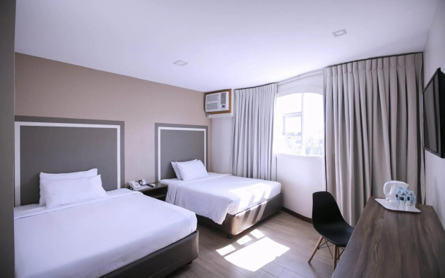 S Hotel and Residences