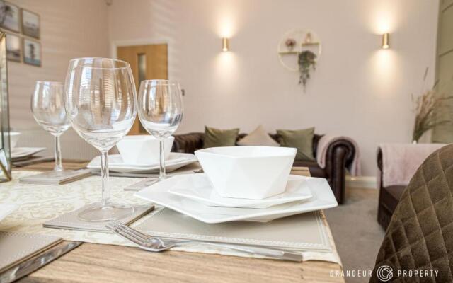 Elegant 2bed Apt- Bmouth Beach Front with Parking