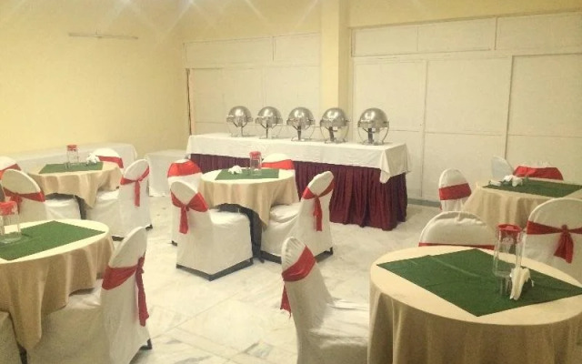 Hotel sai taj Deluxe