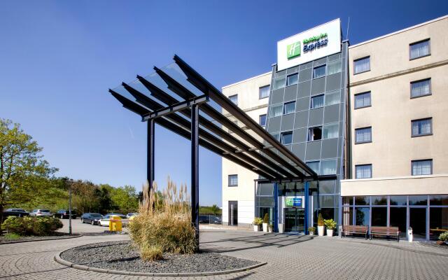 Holiday Inn Express Frankfurt Airport by IHG
