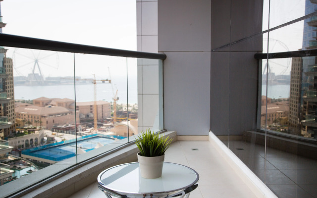 Apartment With Stunning Views In Dubai Marina