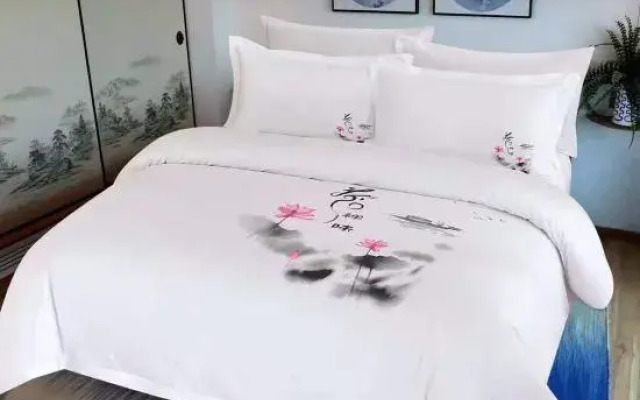 Yuanyang Guangtian Intelligent Hotel