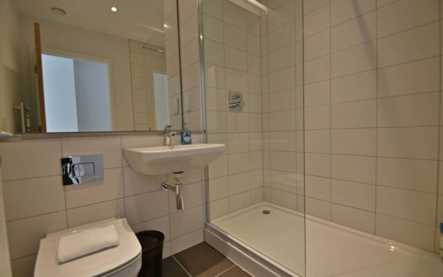 Modern 2 Bedroom Apartment in Green Gate