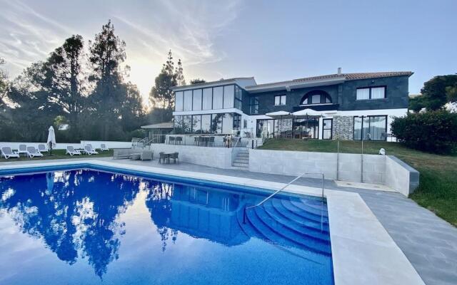 Hotel El Chaparral Holidays