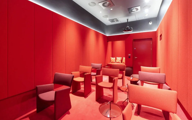 Sensational Two-bedroom Apartment in East London