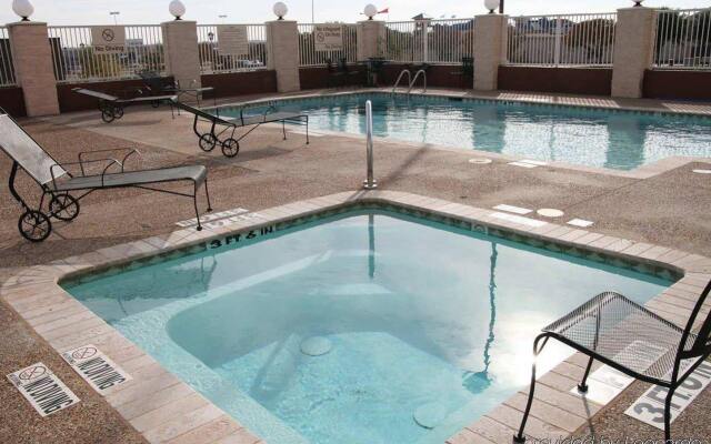 Hampton Inn & Suites Gainesville