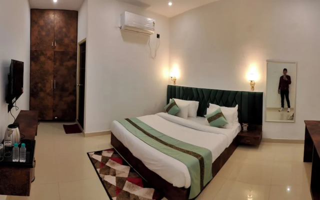 The Pinaki resort & Club