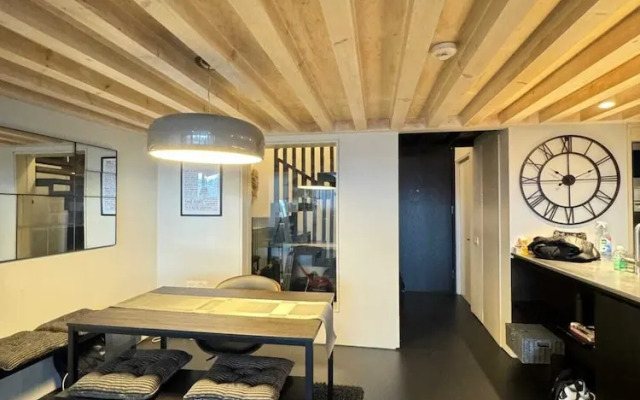 Industrial-chic 1BD Loft by the River Fulham!