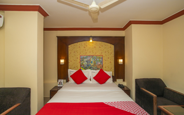 OYO 19227 Hotel Classic Comfort