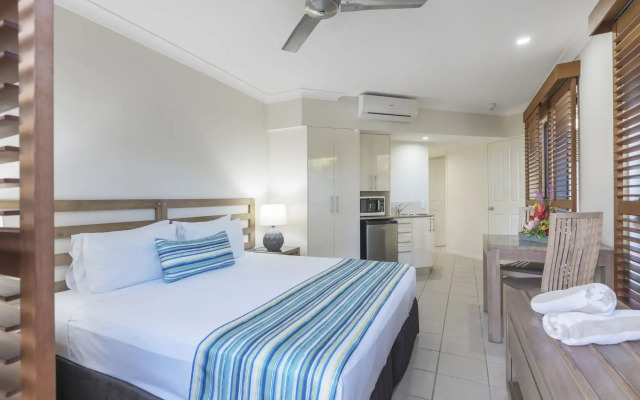 Meridian Port Douglas - Adults only