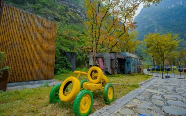809 micro Resort Town Hotel