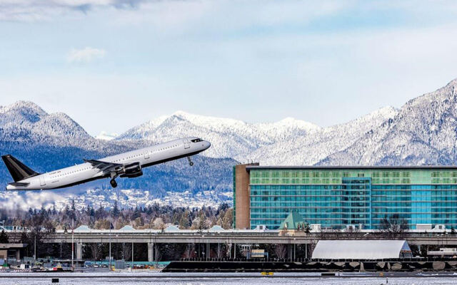 Fairmont Vancouver Airport In-Terminal Hotel