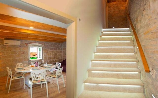 Veli Varos Apartments